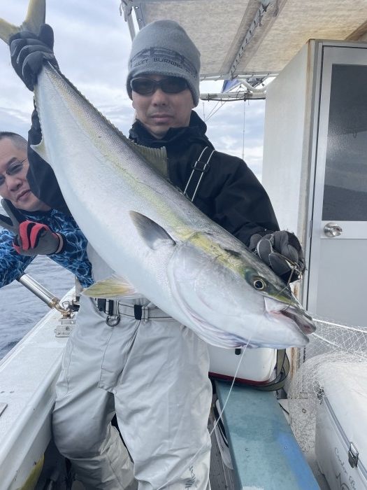 本年最後の出船　鰤ジギング の写真