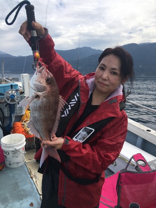 鯛ラバとティップランで出船 の写真